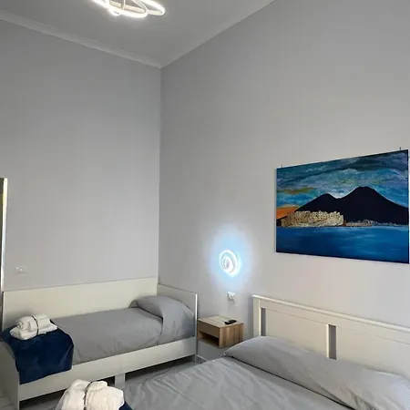 Parva Domus 163 نابولي