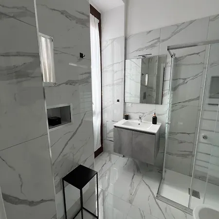 Parva Domus 163 * Neapol